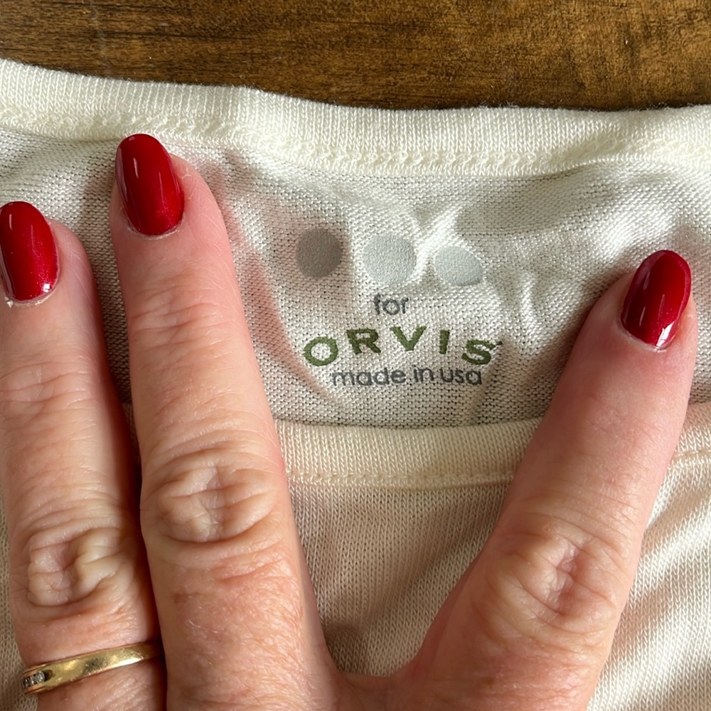 Orvis NWT light cream top with 3/4 sleeves perfect condition !